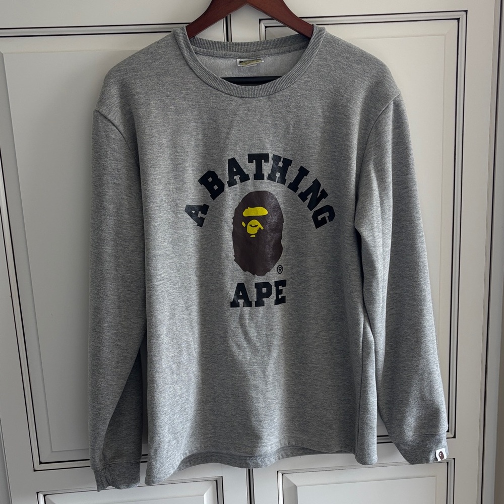 BAPE A Bathing Ape College Crew Sweatshirt Gray Soft Cozy‎ Fleece Mens Large - Picture 2 of 15
